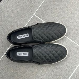 Steve Madden Ecentrcq Slip ons